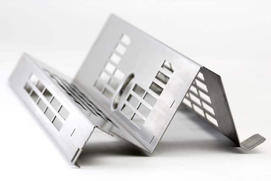 Anodizing Bảng kim loại bộ phận Radiator Shell nhôm AL2024 AL5052 AL6061 Bộ phận thùng máy tùy chỉnh